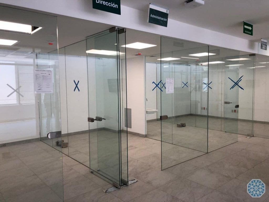 Cancelria templada en una oficina de tijuana 